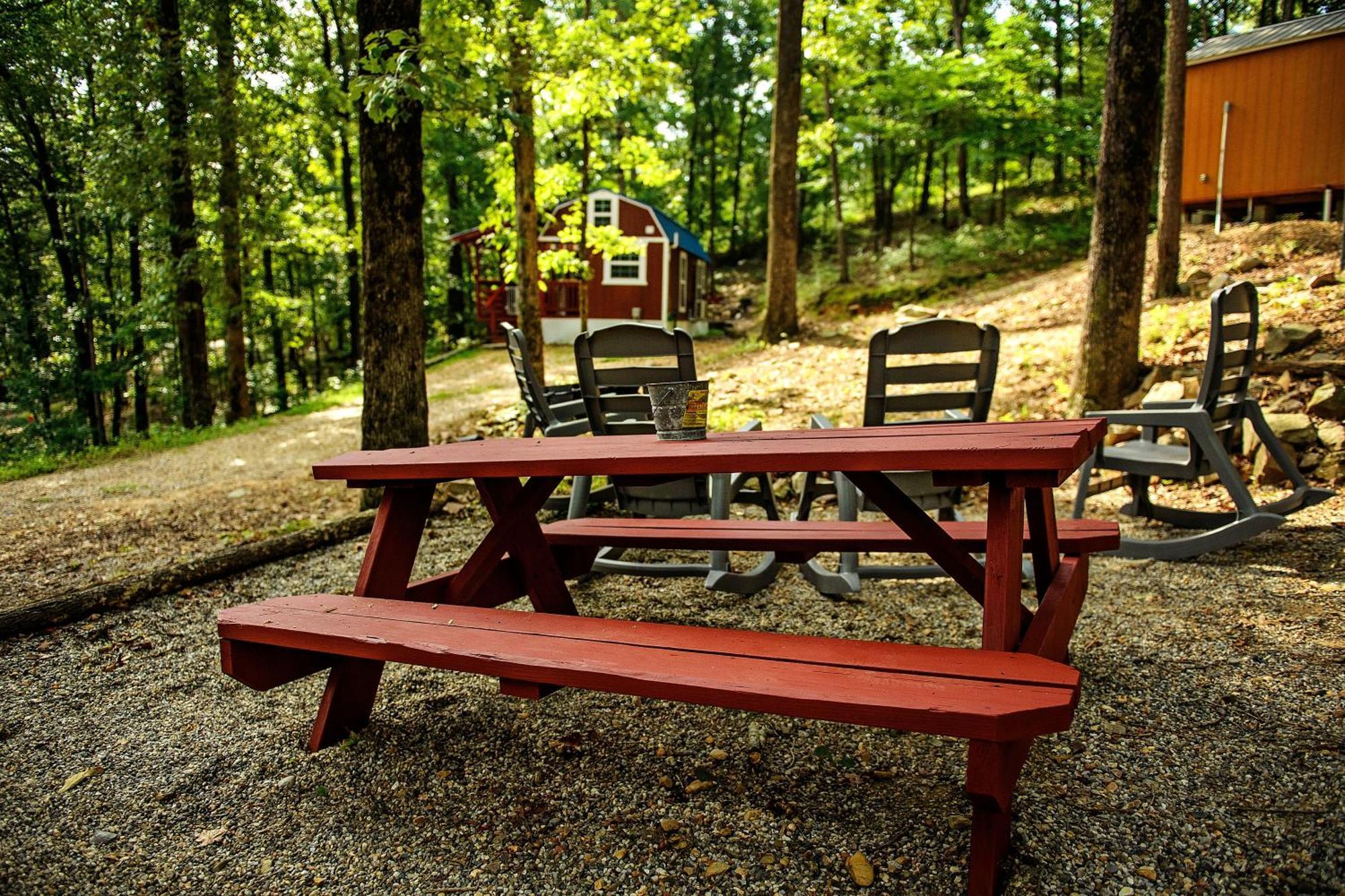 The Codex - Parker Creek Bend Cabins Мурфрисборо Экстерьер фото