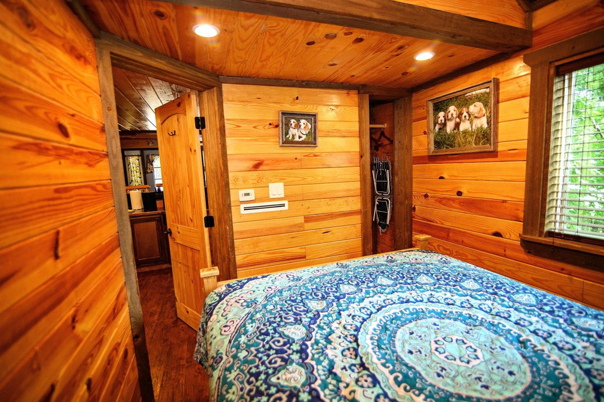 The Codex - Parker Creek Bend Cabins Мурфрисборо Экстерьер фото