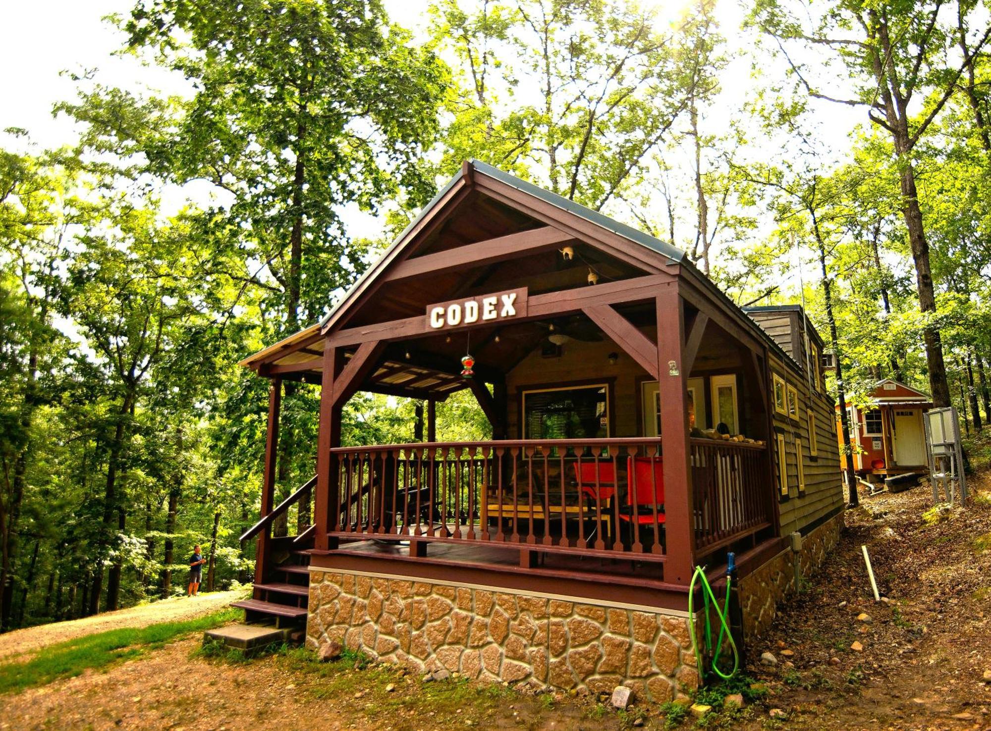 The Codex - Parker Creek Bend Cabins Мурфрисборо Экстерьер фото